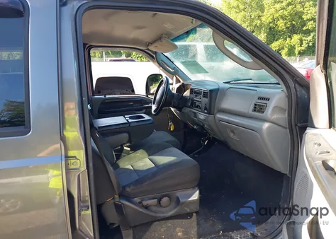 2003 Ford F-250 Lariat/Xl/Xlt z USA, uszkodzony, nr VIN 1FTNW21F93EA05417